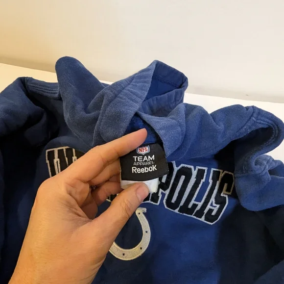 Back To School Bundle Indianapolis Colts 2 Hooded Sweatshirts 3 T-shirts Size S - Picture 7 of 11